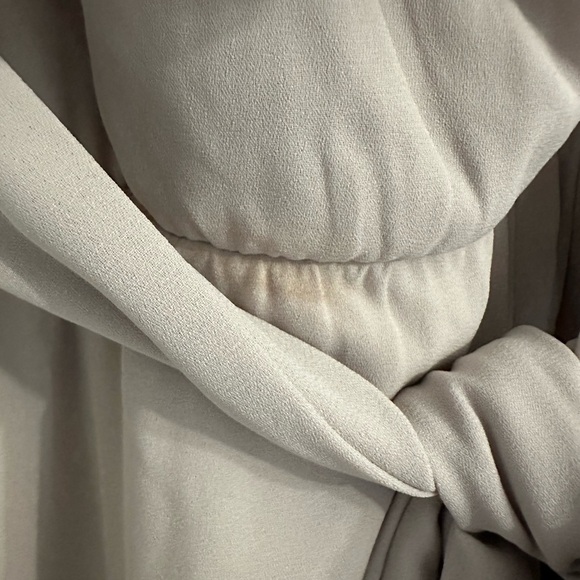 NWOT Show Me Your Mumu Jess Ruffle Midi Dress - Picture 12 of 12